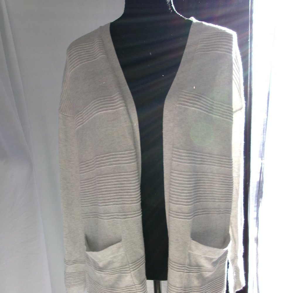 Eleven Eleven gray sweater with lined pattern size medium